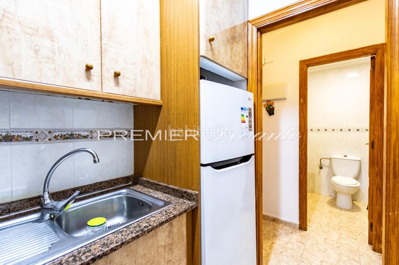 Foto def123f7-b4b6-4f32-871f-12588cde5a7e. Pis a Avenida Habaneras - Curva de Palangre Torrevieja