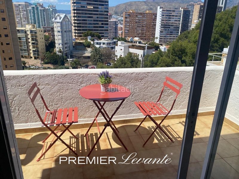 Foto 55ea1832-ed34-4fd9-afa9-5ab30e246b9a. Pis amb piscina a Playa Poniente Benidorm