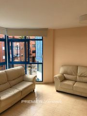 Pis a Pueblo-Ubanizaciones. Céntrico piso en alfaz del pi