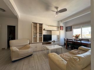 Lloguer Pis  Mosen fenollar. Acogedor piso en alquiler en san agustín, alicante a 950