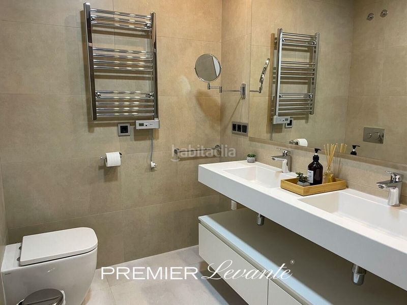 Foto 0ed8c0fa-749c-48e3-a5d2-806f6dda22e4. Piso  en venta en Playa Poniente Benidorm
