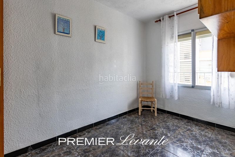 Foto d27b9d48-55ad-4a97-8026-8cace90fea97. Flat in Las Trescientas-San Francisco-Ciudad Vergel Elda