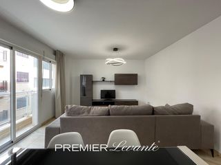 Location Appartement à Calle vicente inglada 9. Piso de 3 habitaciones amueblado en el centro de alicante