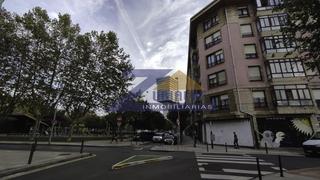 Aparcament cotxe  Lurkizaga kalea. Plaza de garaje para coche mediano y trastero de 10m² en arteaga