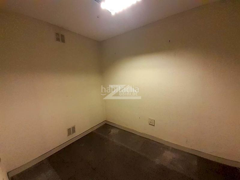 Foto f6ca1919-d5ac-4ade-94b2-8dd774014488. Alquiler local comercial gran local en el Centro en Barakaldo