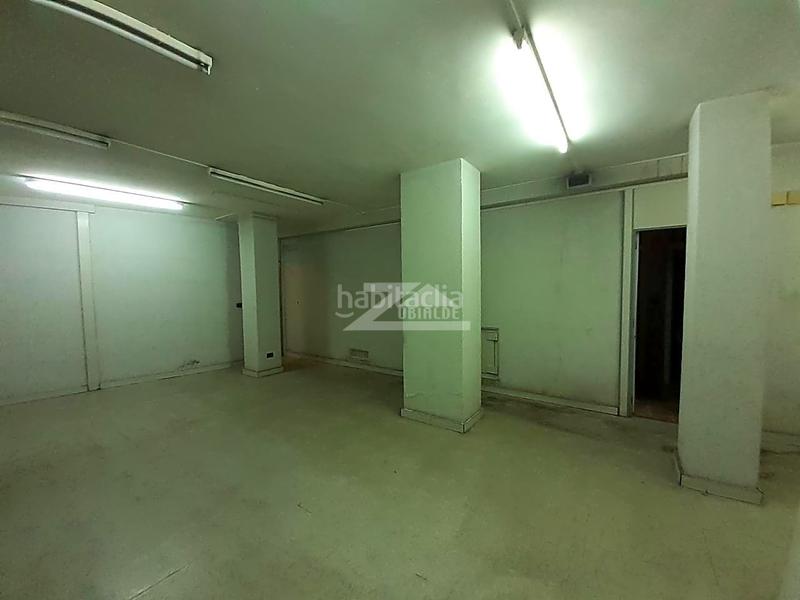 Foto 10a35557-b6a0-447a-9589-bc97a82ea411. Lloguer local comercial a Centro Barakaldo