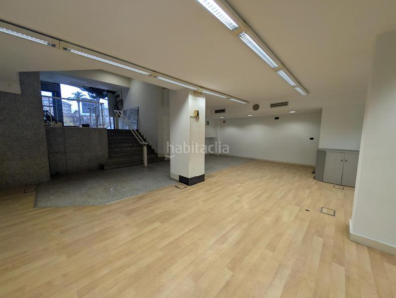 Foto a3a8d5c3-87ed-452f-8363-fcf6d25e1c81. Location local commercial dans Centro Barakaldo