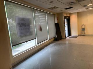 Lloguer Local Comercial  Marques de valdespina kalea. Local amplio y céntrico en ermua