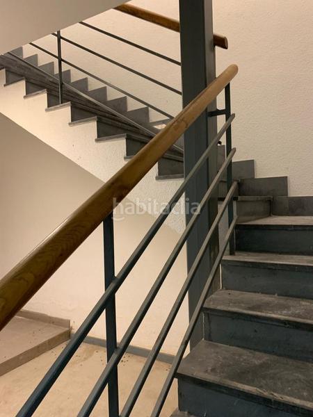 Foto efe65e14-6a98-4609-b44c-02945c7faa5f. Lloguer local comercial a Ermua