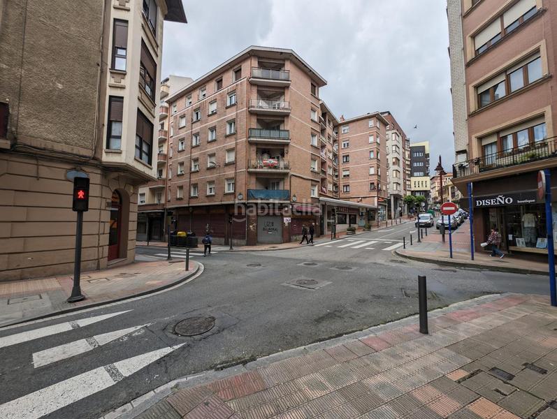 Foto 6773e08b-d9df-4aee-92d0-e04c0f01be64. Location local commercial dans Centro Barakaldo