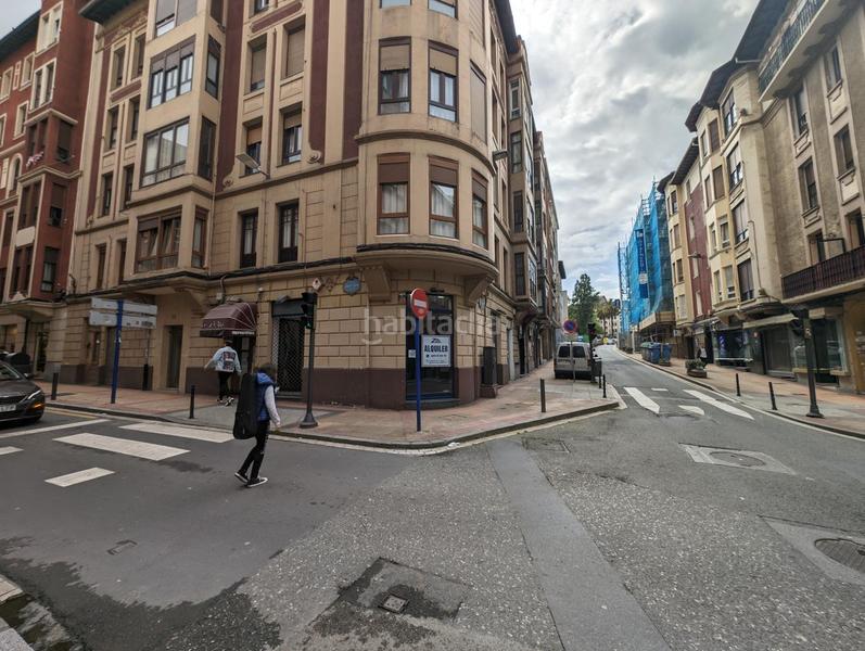 Foto ac6a6a58-e770-464e-b11f-f9a31e80f290. Location local commercial dans Centro Barakaldo
