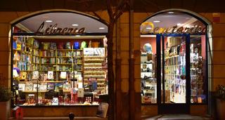 Locale commerciale in San Juan Kalea