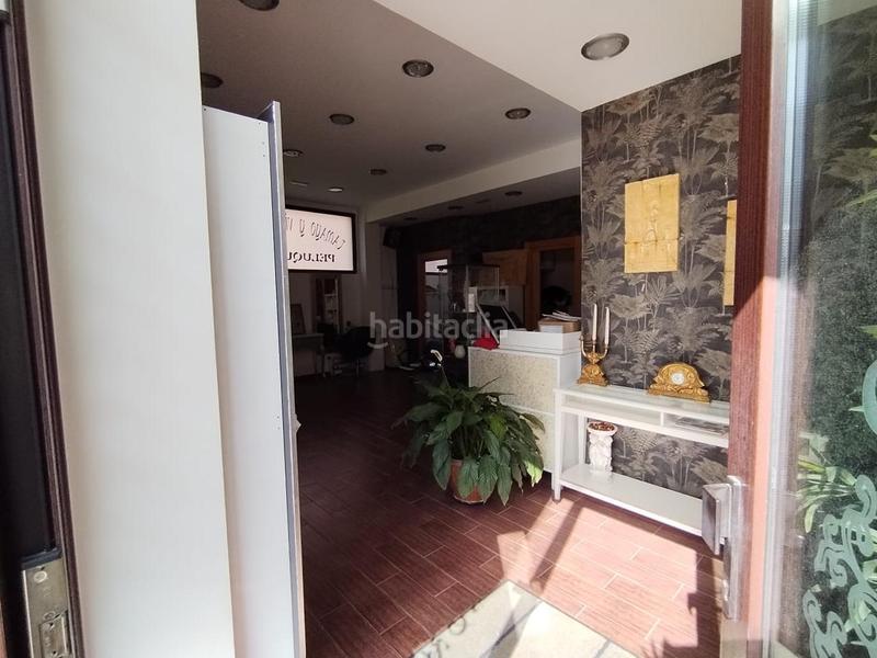 Foto ec12e4d9-2517-4045-a9ba-aba1270eebd4. Alquiler local comercial peluqueria en el centro de arteagabeitia en Barakaldo
