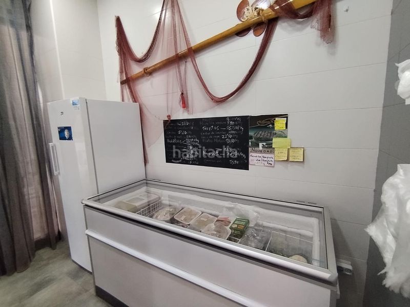 Foto ab71ae55-e9ae-4a6f-88eb-8ff06a54646f. Traspaso local comercial local de actividad pescaderia en Barakaldo