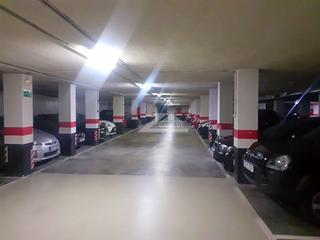 Aparcament cotxe  Pormetxeta kalea. Venta de parcela de garaje en el centro de barakaldo