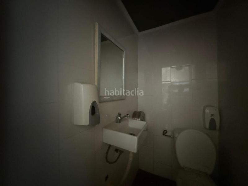 Foto 7ffea060-7aed-4a45-83b8-ba5c24a88150. Local comercial a Centro Barakaldo