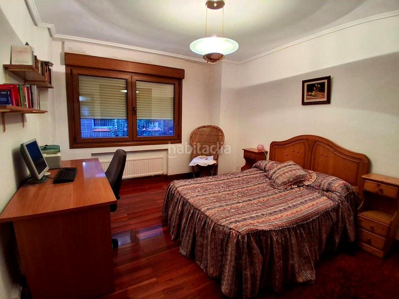 Foto f198d7fa-6070-4622-bcd6-7850faa7b8fb. Appartamento con parcheggio in Centro Barakaldo