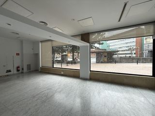 Lloguer Local Comercial  Los fueros ibilbidea. Oportunidad! céntrico local en herriko plaza