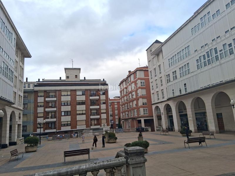 Foto 4fb77758-f30d-43d1-8a47-8c0ab0807086. Aparcament cotxe a Centro Barakaldo