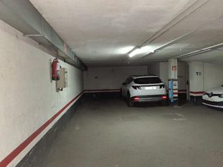 Car parking  La virtud kalea. Parcela  de garaje al lado de plaza europa