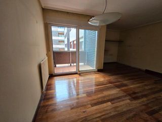Appartement  Iparragirre etorbidea. Vivienda con 3 habi y 2 baños en leioa