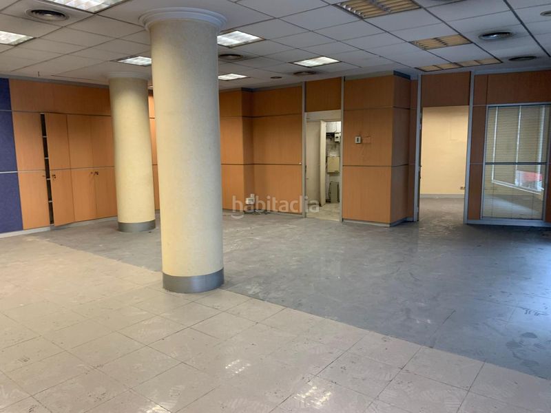 Foto f8273355-1d36-4f45-83b2-d68148efa7e6. Local comercial a Ermua