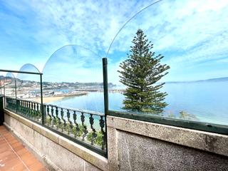 Dúplex  Rúa de montero ríos. Exclusiva vivienda dúplex en 1ª línea de playa. dos plazas de ga