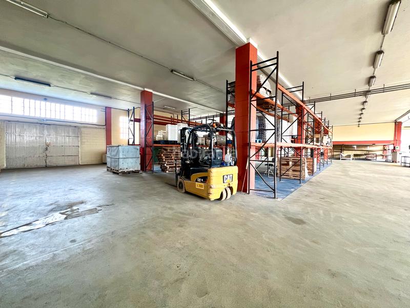 Foto bd930dae-6cd6-40b1-b795-e4e50ebbbbcf. Bâtiment à usage industriel dans Meaño