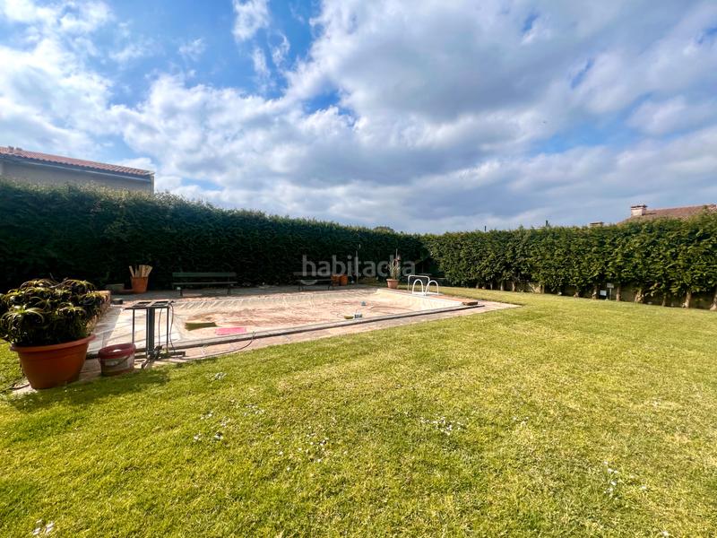 Foto ab0bae31-0377-44a2-aa69-8fa94653f4bf. Chalet exclusivo chalet con piscina en el casco urbano en Pontevedra