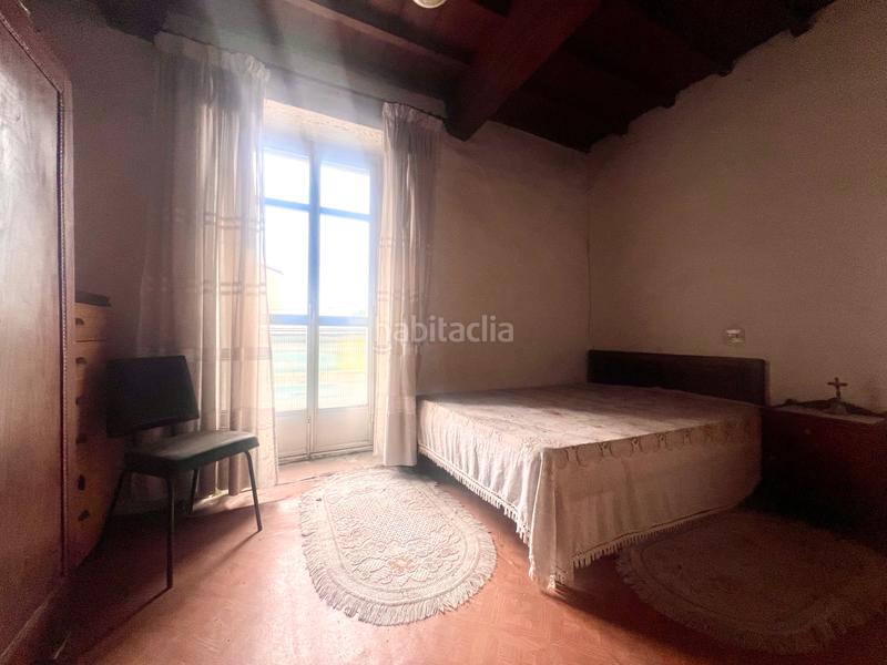 Foto b45d0102-fa33-4d3d-b8ec-d455080de048. Haus mit parking in Meaño