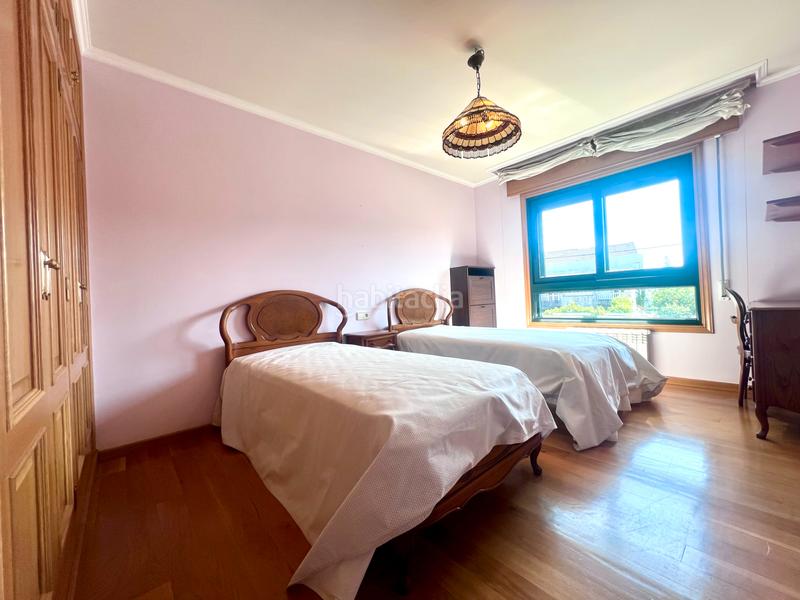 Foto 3aafe53d-6e22-4738-8d49-9b0a2f83e9da. Chalet con camino riscaldamento parcheggio piscina in Pontevedra