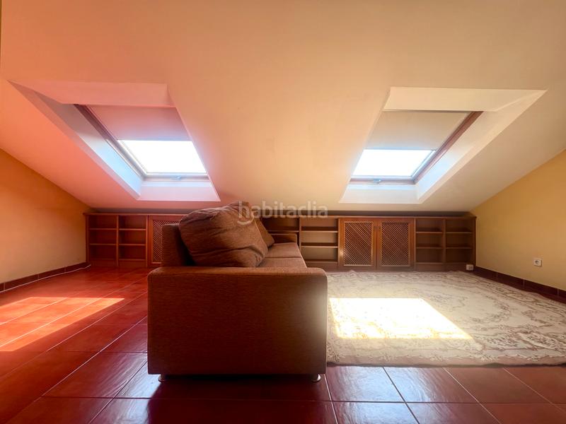 Foto ff041d59-1a3c-44e1-a96e-452fcdaddf4e. Chalet con camino riscaldamento parcheggio piscina in Pontevedra