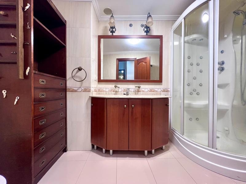 Foto 1c10c2d7-7f98-4618-bcc4-17ee7cd3d707. Appartamento con riscaldamento parcheggio in Centro - Echegaray Pontevedra