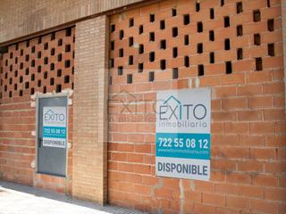 Lloguer Local Comercial  N/a. Local comercial a 25 metros de mercadona.