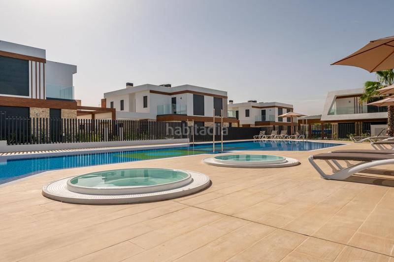 Foto 5d38ee46-f64d-4c7a-851b-2d992bf0cf01. Etagenwohnung mit parking pool in Cala Ratjada Capdepera