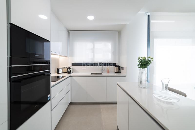 Foto b5af2227-e6a5-4bb9-8112-c7e55288bf0c. Piso en Playa Poniente Benidorm