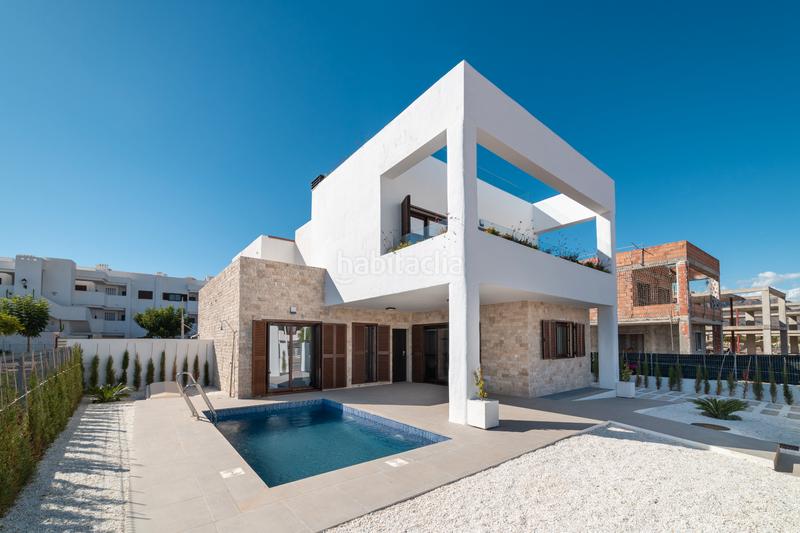 Foto 1f4b6772-6d34-4b98-ac35-d26fd3128680. Casa pareada en San Juan de los Terreros