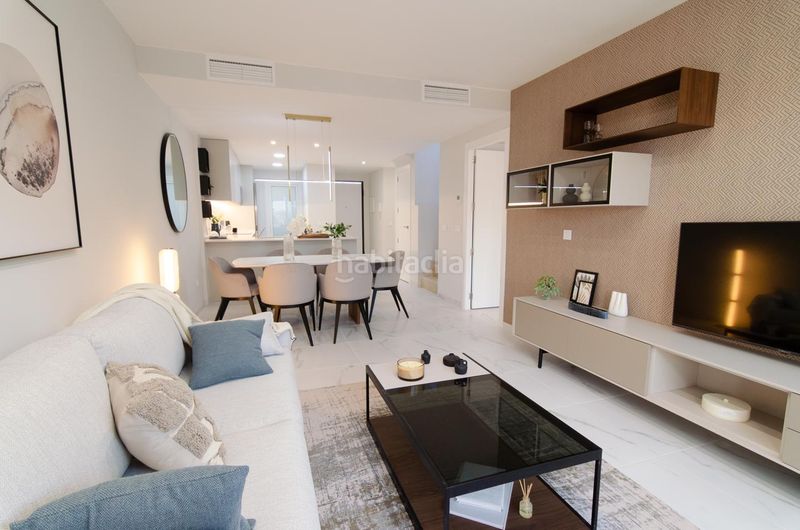 Foto a56624f9-f3dd-4dbd-8027-986305bfcd91. Casa amb piscina a Zona Carrefour - Urbanizaciones Torrevieja