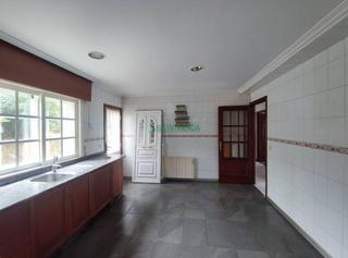 Casa  De cruz, 18----loureza