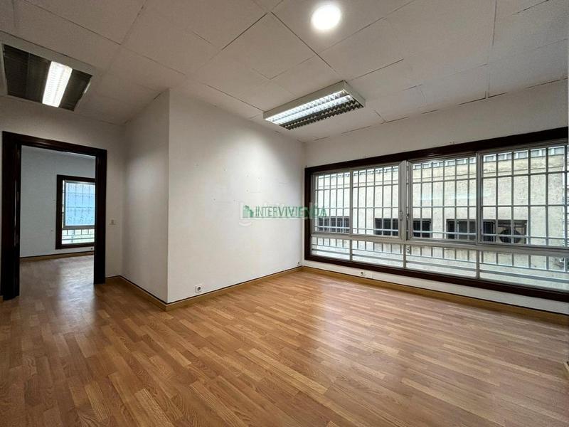 Foto 2f622d5a-d98b-48ca-ae56-5a3ecbe204e5. Location bureau avec chauffage dans Plaza Independencia Vigo