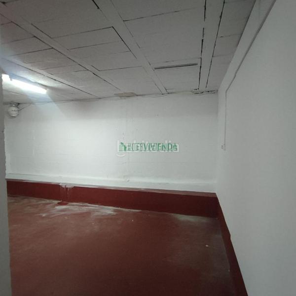 Foto c1854ec6-d8f0-46ee-9871-d27b34f6bef5. Rent business premise in Plaza España - Corte Inglés Vigo