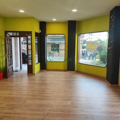 Business premise in Plaza España - Corte Inglés