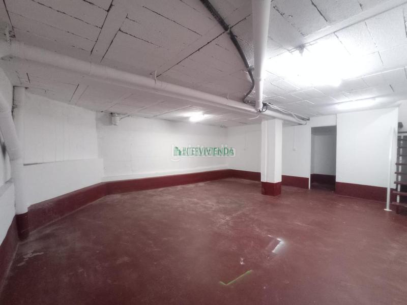 Foto 1b9aeada-ff89-4222-92ca-296c71dbcbc9. Alquiler local comercial en Plaza España - Corte Inglés Vigo