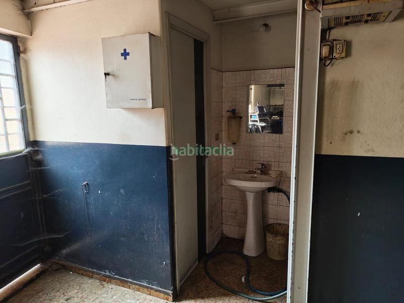 Foto ffc0aa50-641c-400c-8177-db48a8d74723. Local comercial a As Travesas - Balaidos Vigo