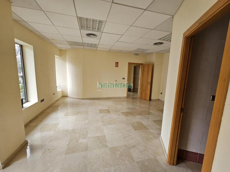 Foto 46b705a2-f9de-4903-848b-4cb6ef8abac3. Miete büro in Plaza Independencia Vigo