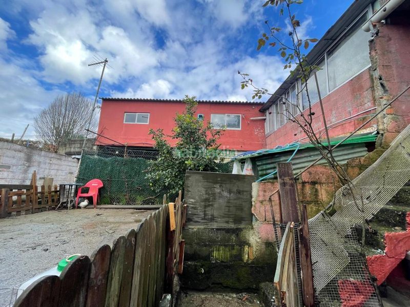 Foto c9502fe8-d75f-4efa-aceb-47e2fc3a72fc. Casa amb calefacció aparcament a Alcabre Vigo