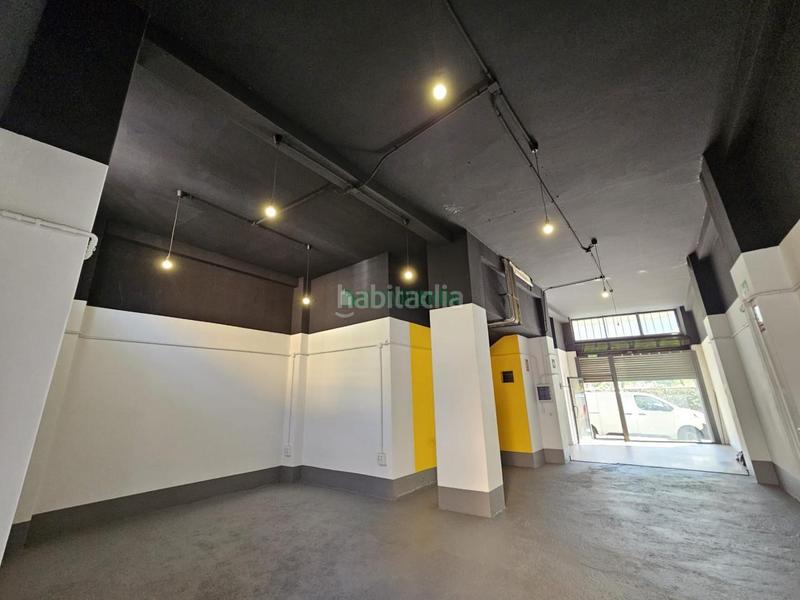 Foto 16e40a5a-855b-45be-ac14-78ad93c89627. Rent business premise in As Travesas - Balaidos Vigo