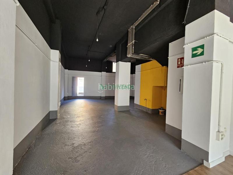 Foto 8623ed14-25ad-41ec-93b1-2444d1338089. Rent business premise in As Travesas - Balaidos Vigo