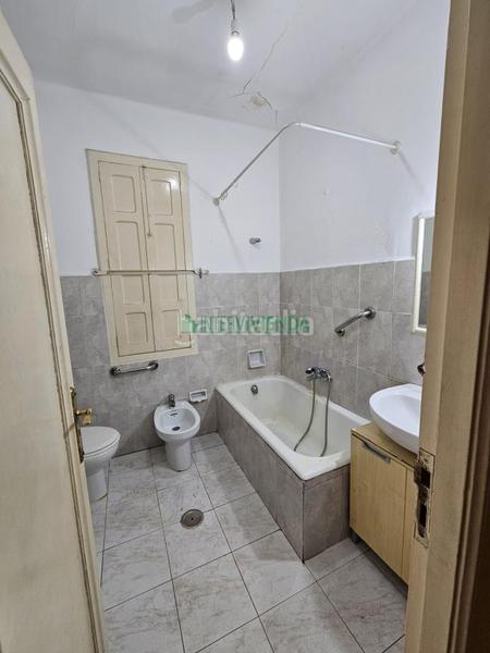 Foto a7145755-7cbb-4a62-838d-54f812fe41d6. Casa en travesía de Vigo - san xoán Vigo