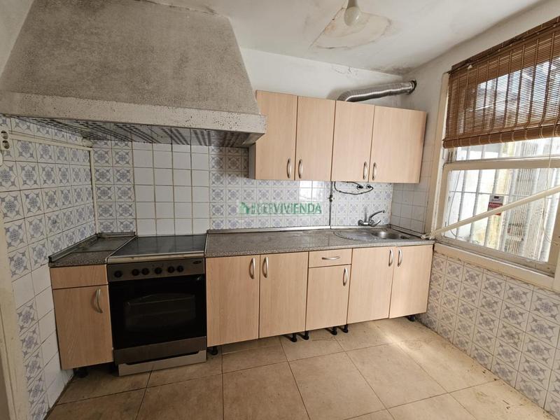 Foto dce18d98-8546-4041-ab8f-2a3a1668f847. House in travesía de Vigo - san xoán Vigo